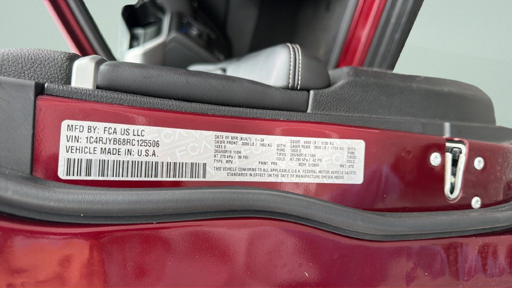 Used 2024 Jeep Grand Cherokee Limited 4xe AWD/4WD image 38