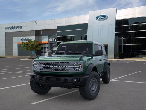 New 2025 Ford Bronco Badlands w/ Sasquatch Package image 2