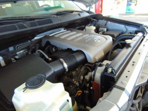 Used 2010 Toyota Tundra SR5 image 17
