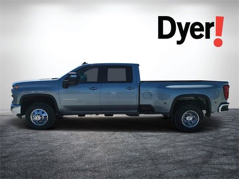 New 2026 Chevrolet Silverado 3500 LT w/ All Star Edition image 7