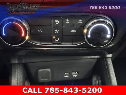 Used 2025 Chevrolet TrailBlazer LT image 9