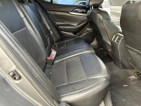 Used 2021 Nissan Maxima 3.5 SV w/ Floor Mat Group FWD image 13