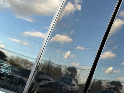 Used 2020 Ford Fusion SE image 13