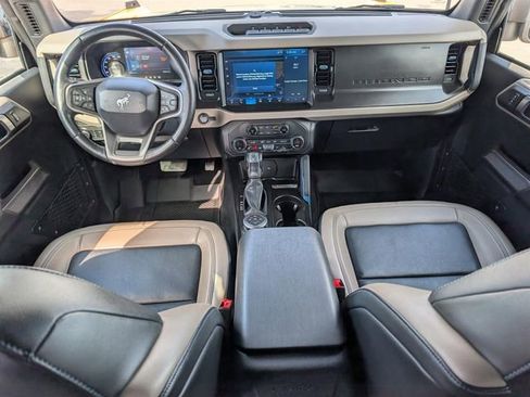 Used 2021 Ford Bronco Wildtrak image 16