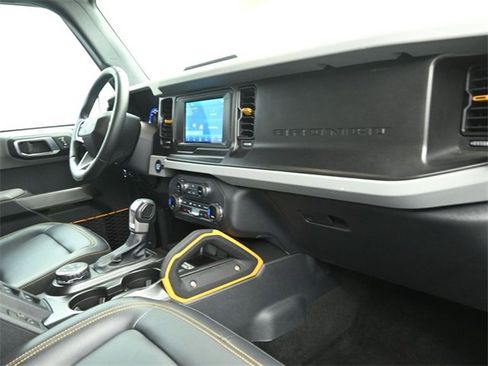 Certified 2023 Ford Bronco Badlands w/ Sasquatch Package image 27