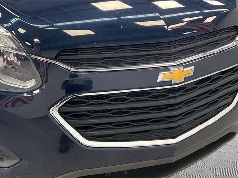 Used 2017 Chevrolet Equinox LS w/ LPO, Protection Package FWD image 31
