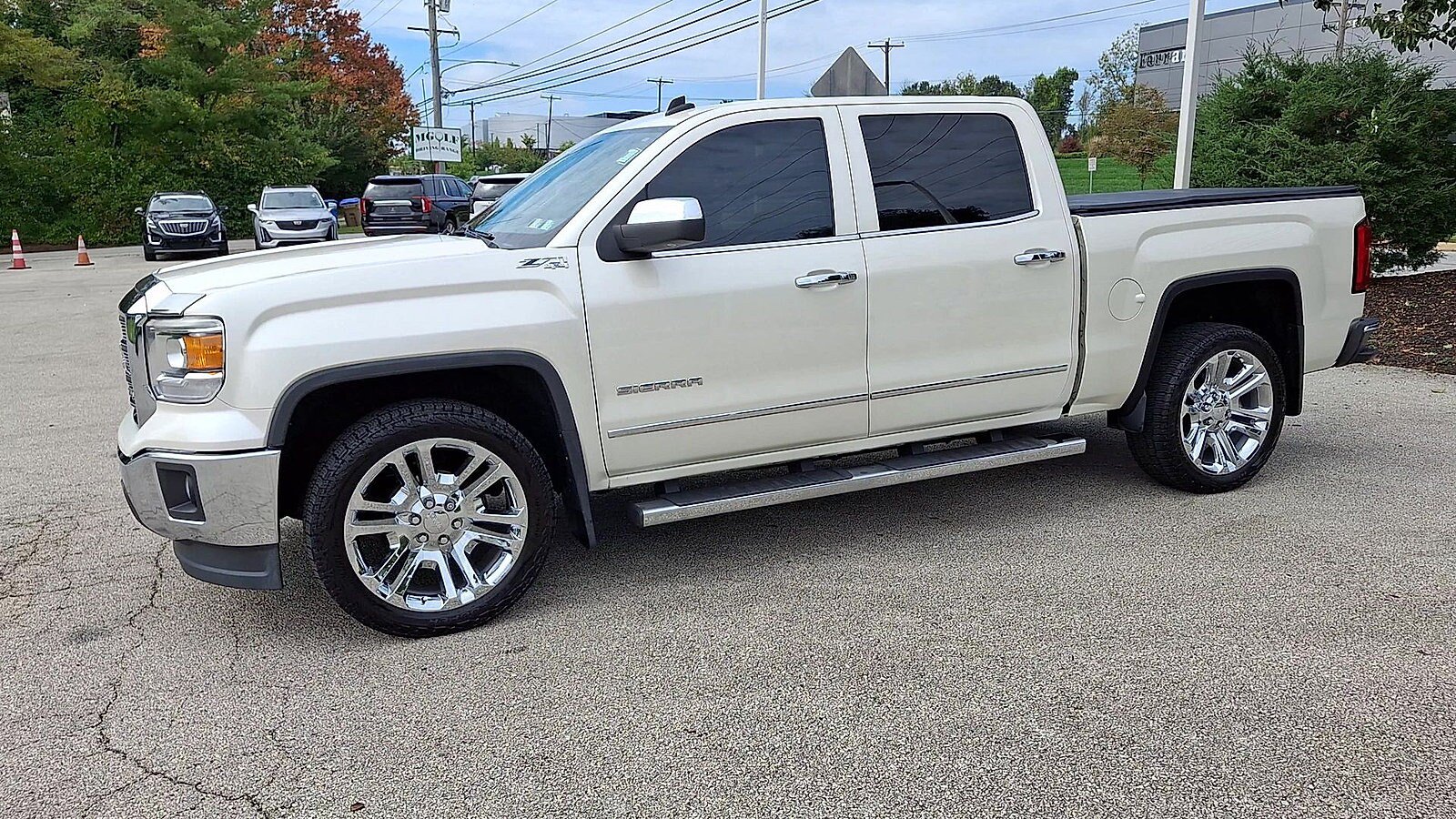 Used 2014 GMC Sierra 1500 SLT w/ Suspension Package, Off-Road AWD/4WD image 5