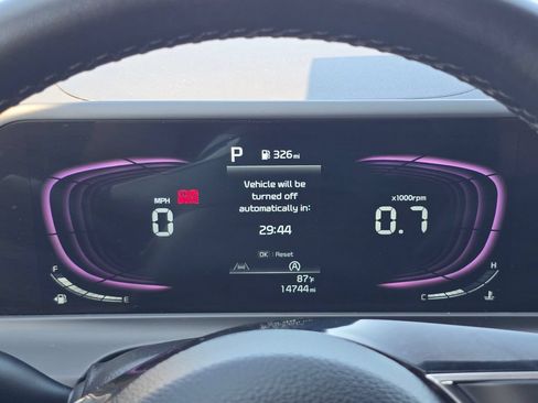 Certified 2025 Kia Seltos S FWD image 12