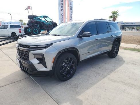 New 2026 Chevrolet Traverse RS w/ LPO, Floor Liner Package FWD image 8