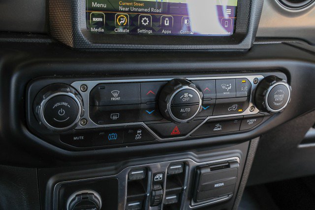 Used 2023 Jeep Wrangler Unlimited w/ 8.4" Radio Group AWD/4WD image 18