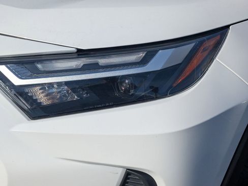 Used 2024 Toyota RAV4 XLE image 12