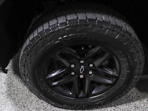 Used 2021 Chevrolet Silverado 1500 LT Trail Boss w/ Convenience Package II AWD/4WD image 11
