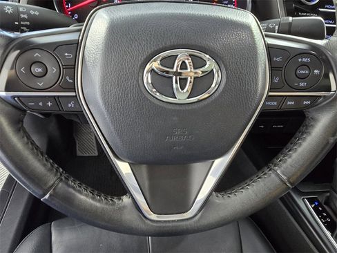 Used 2020 Toyota Camry XSE image 24