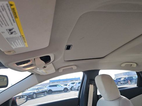 Used 2015 Chrysler 200 Limited w/ Convenience Group FWD image 12