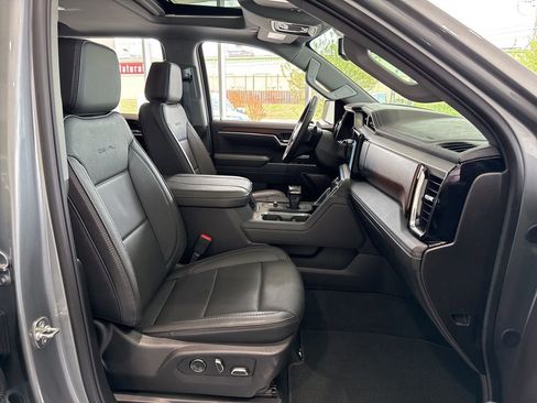 Used 2025 GMC Sierra 1500 Denali AWD/4WD image 51