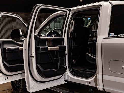 Used 2021 Ford F450 Lariat w/ Lariat Ultimate Package image 29