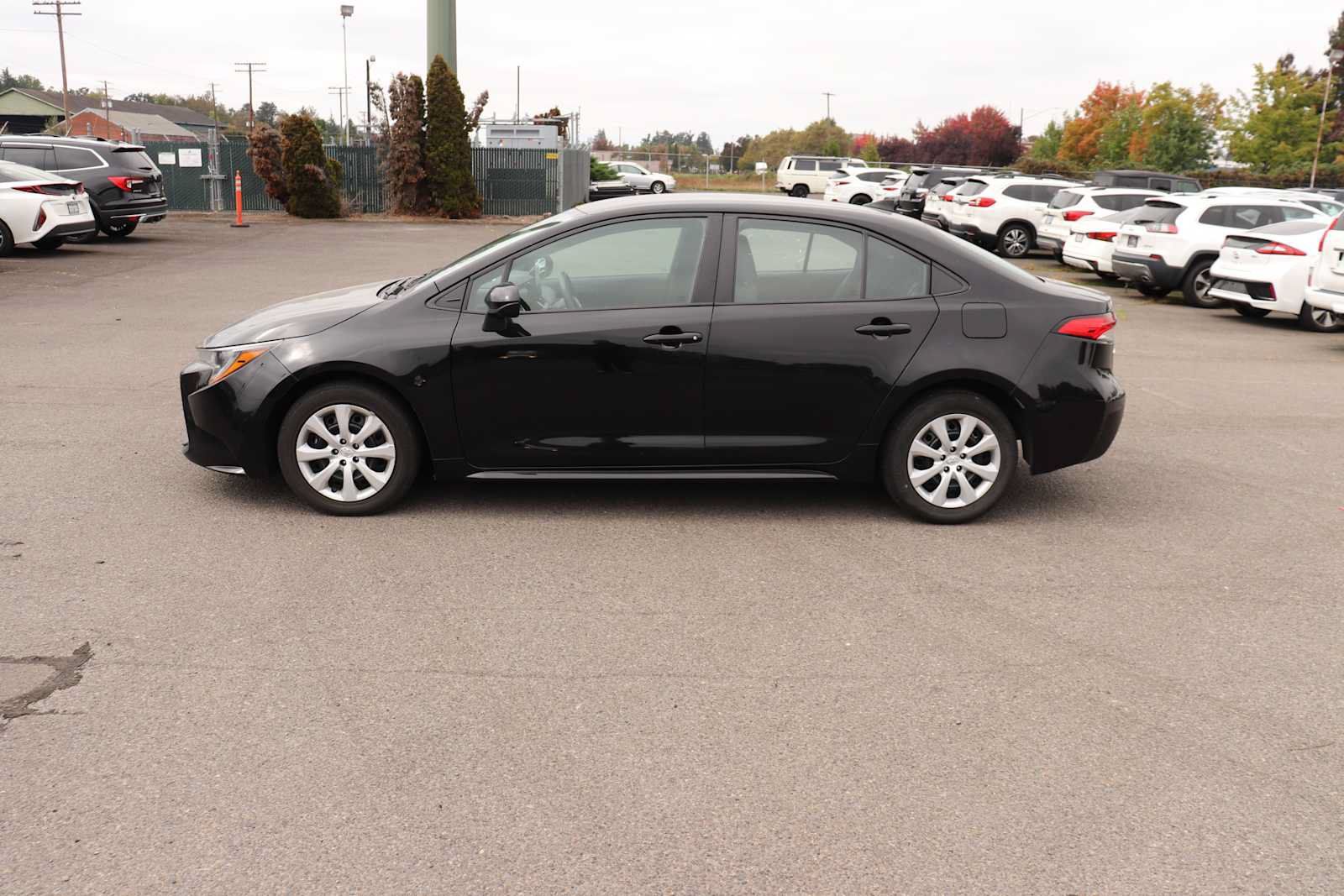 Used 2024 Toyota Corolla LE FWD image 8
