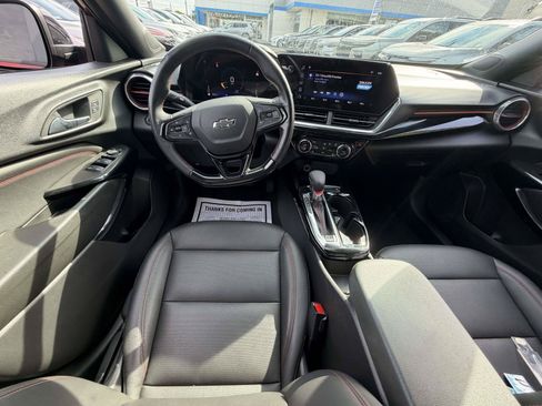 Used 2024 Chevrolet Trax RS w/ Driver Confidence Package FWD image 12