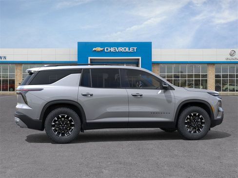 New 2026 Chevrolet Traverse Z71 w/ Enhanced Driving Package image 5