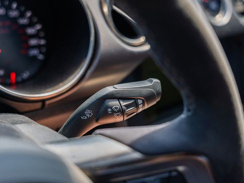 Certified 2020 Ford Mustang Shelby GT350 w/ Technology Package image 32