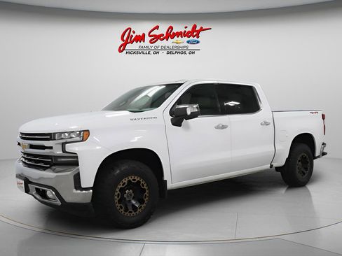Used 2019 Chevrolet Silverado 1500 LTZ w/ LTZ Convenience Package AWD/4WD image 2