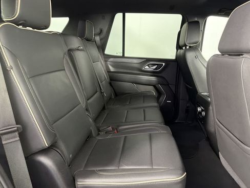 Used 2024 GMC Yukon SLT RWD image 21