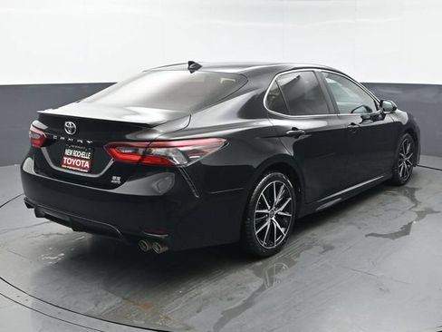 Certified 2023 Toyota Camry SE w/ Cold Weather Package AWD/4WD image 6