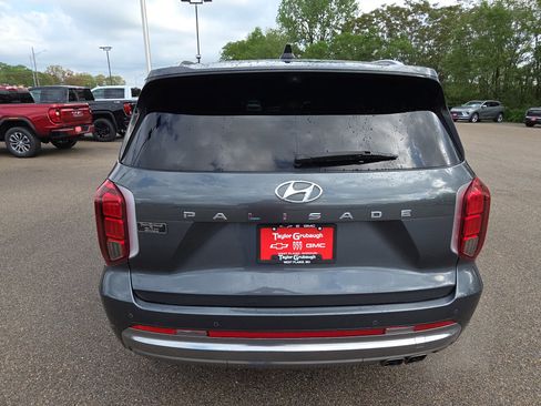 Used 2024 Hyundai Palisade Calligraphy FWD image 7