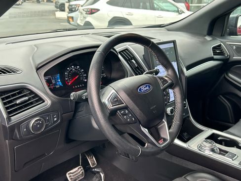 Certified 2022 Ford Edge ST w/ Equipment Group 401A image 27