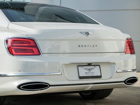 New 2026 Bentley Flying Spur Plug-In Hybrid AWD/4WD image 12