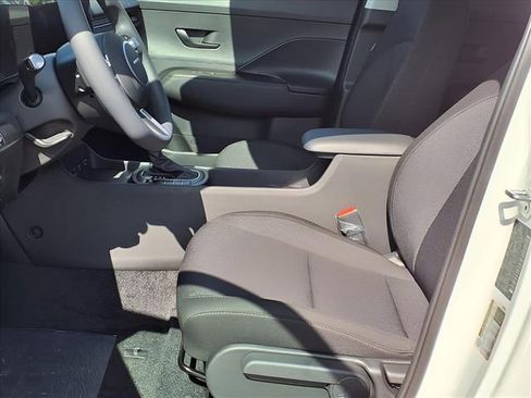 New 2026 Hyundai Kona SE image 16