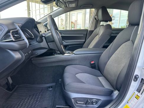 Used 2023 Toyota Camry LE FWD image 11