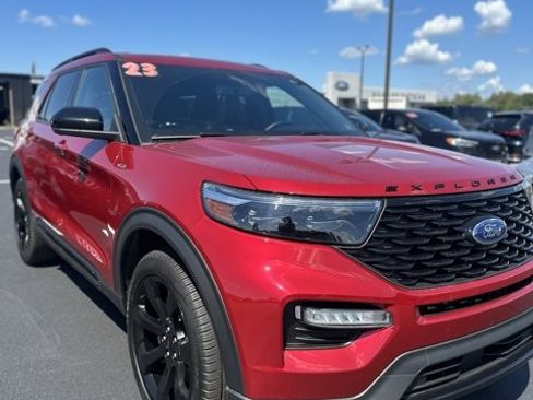 Used 2023 Ford Explorer ST-Line image 5