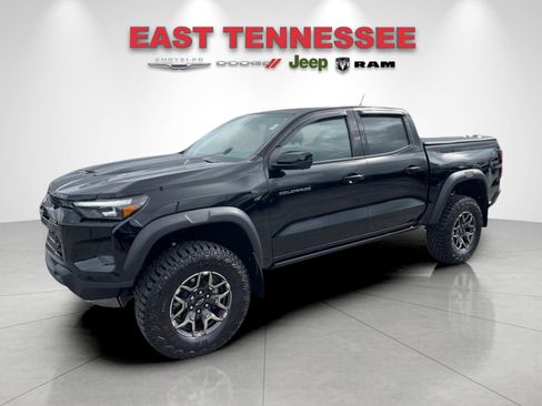 Used 2025 Chevrolet Colorado ZR2 w/ Technology Package AWD/4WD image 7