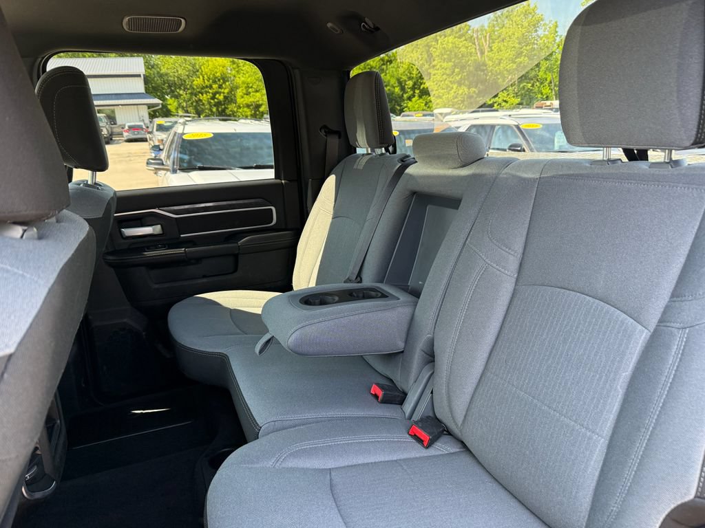 Used 2024 RAM 3500 Big Horn AWD/4WD image 26