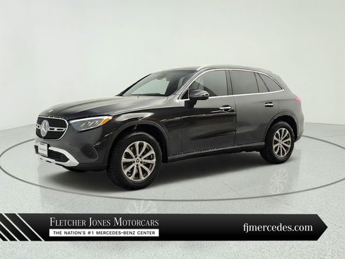 Certified 2026 Mercedes-Benz GLC 300 image 1