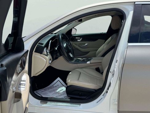 Used 2017 Mercedes-Benz C 300 Sedan image 15
