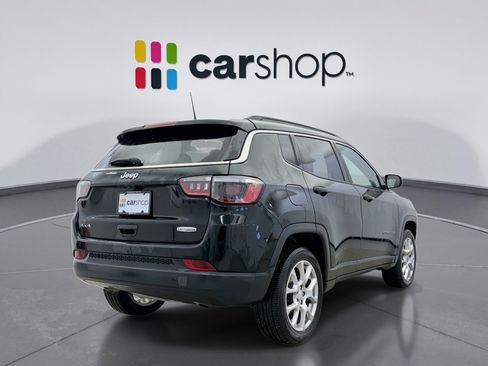 Used 2023 Jeep Compass Latitude image 5