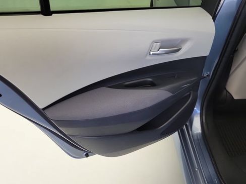 Used 2021 Toyota Corolla LE FWD image 14