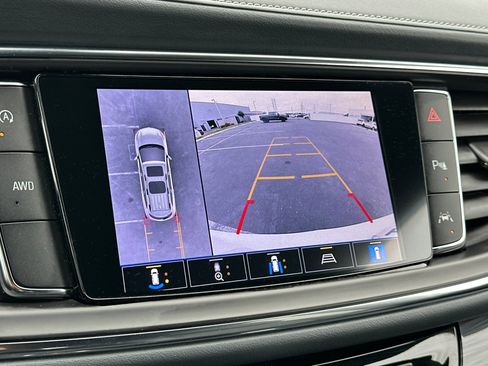 Used 2024 Buick Enclave Premium image 28