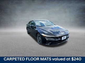 New 2025 Hyundai Elantra Limited video 3