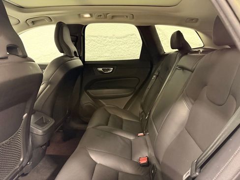 Used 2023 Volvo XC60 B5 Plus w/ Protection Package Premier image 21