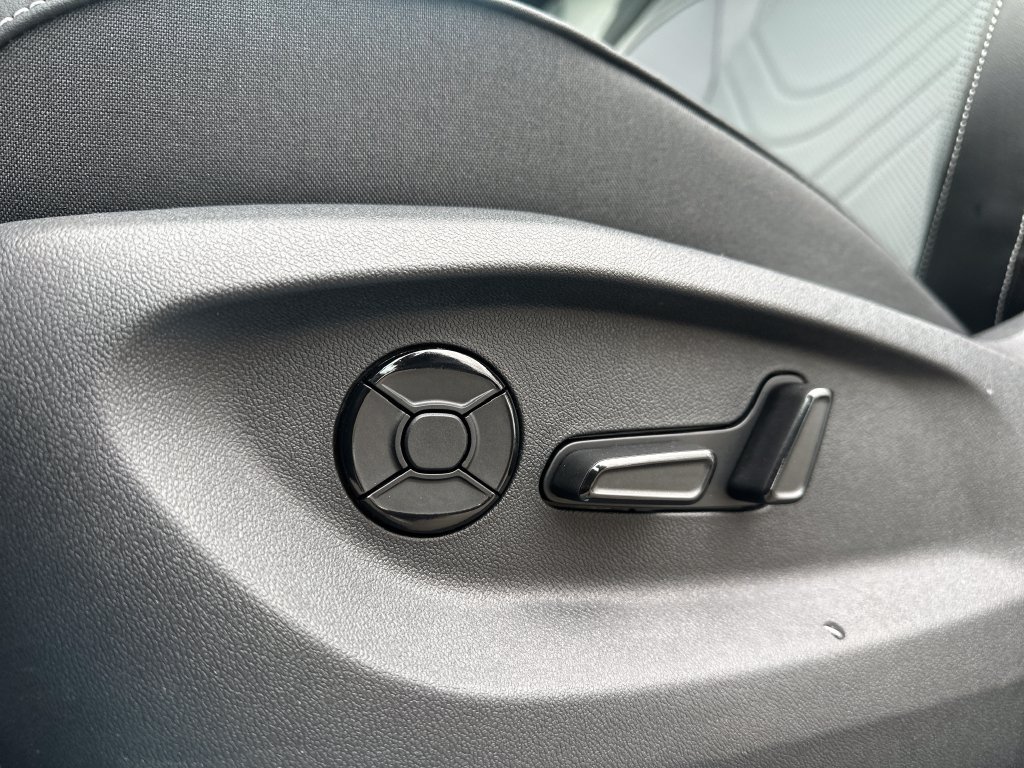 New 2026 Volkswagen Tiguan SE R-Line AWD/4WD image 4