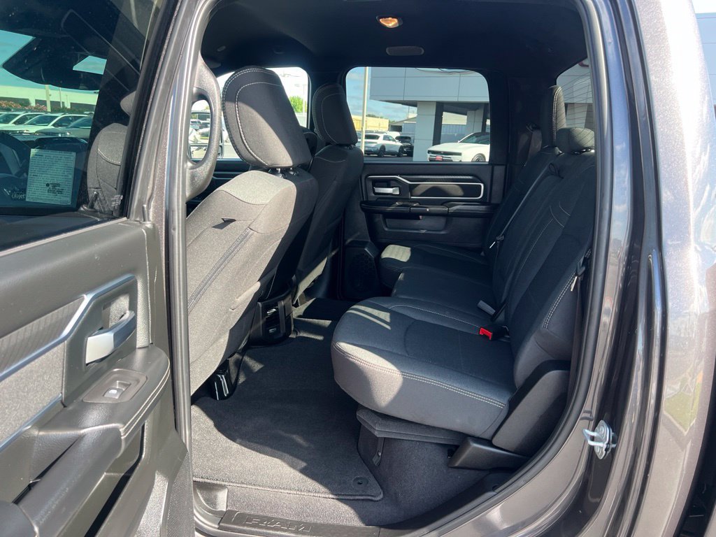 Used 2025 RAM 2500 Big Horn AWD/4WD image 36