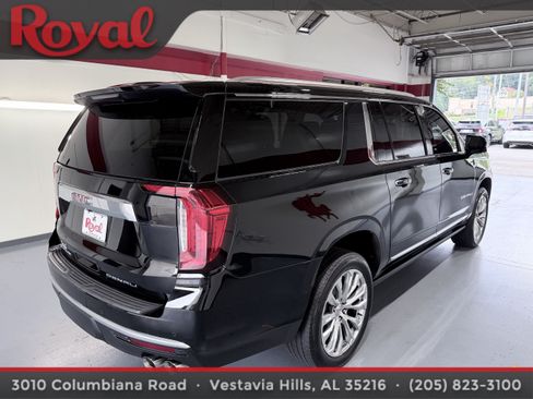 Used 2024 GMC Yukon XL Denali w/ LPO, Floor Liner Package RWD image 4