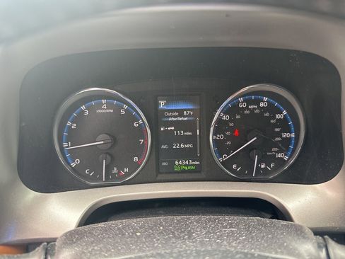 Certified 2016 Toyota RAV4 Limited image 7