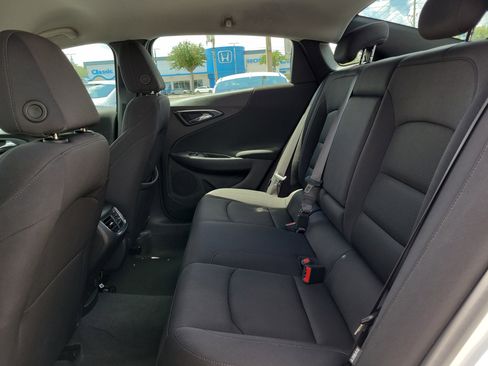 Used 2024 Chevrolet Malibu LT FWD image 17
