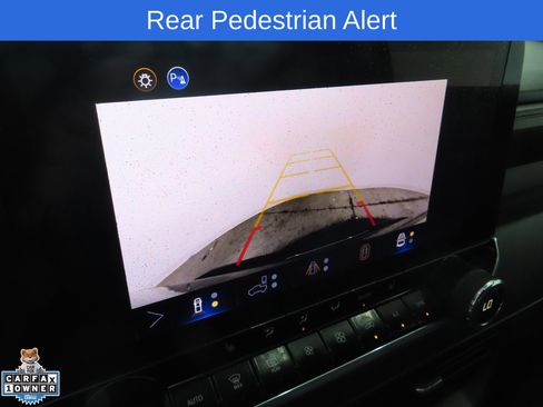Used 2025 Chevrolet Colorado Trail Boss AWD/4WD image 19
