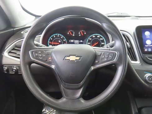 Used 2024 Chevrolet Malibu LS image 8