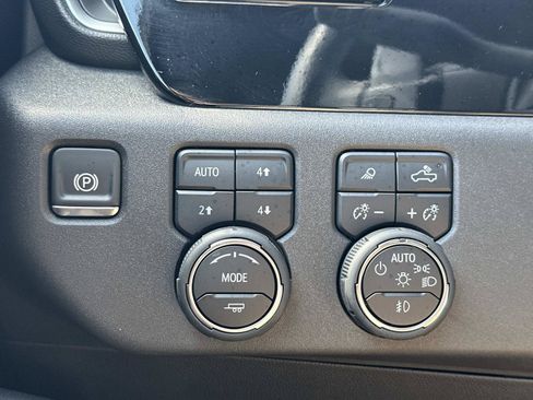 Certified 2025 Chevrolet Silverado 1500 LT Trail Boss w/ LT Trail Boss Premium Package AWD/4WD image 24